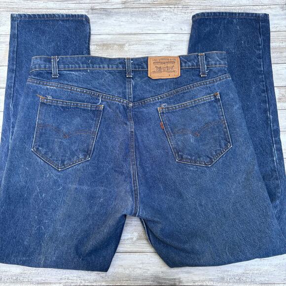 VTG 80s Levi’s 505 Jean 42x32 (Act 39x32) Med Wash Blue Denim Distressed Casual - Picture 1 of 16